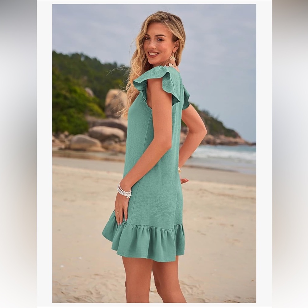 NEW WITH TAGS Medium Luxveer Green Ruffle Sleeve Sundress